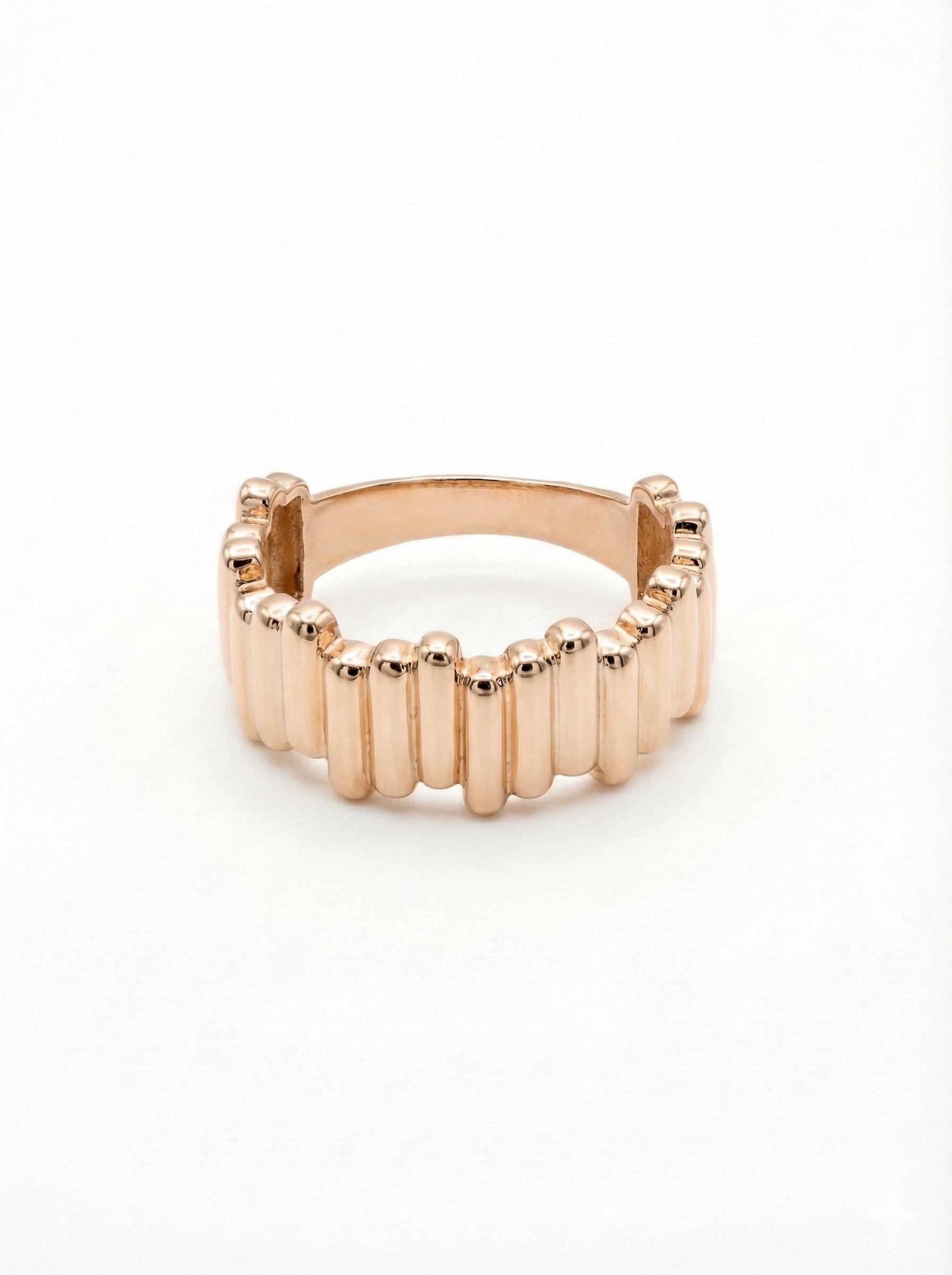 14K Gold Fluted Staggered Pillar Stacking Band