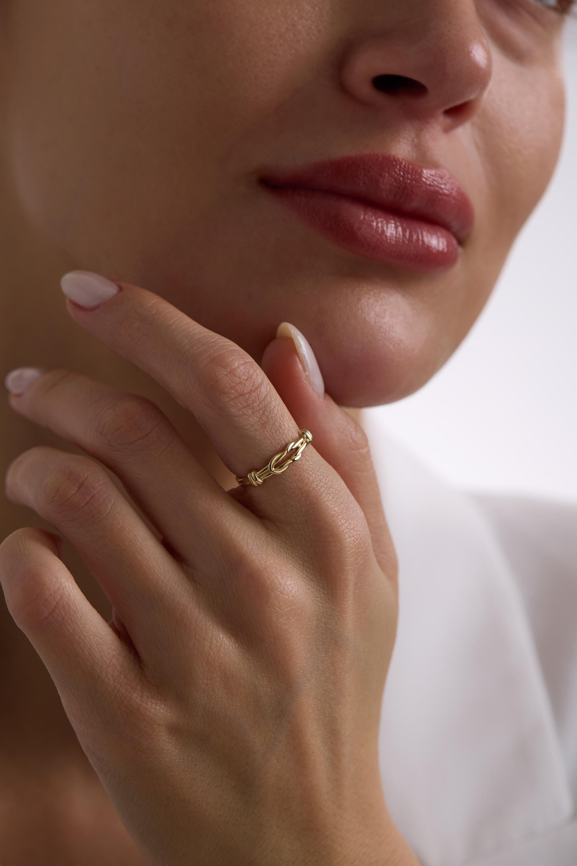 14K Gold Dainty Love Knot Ring