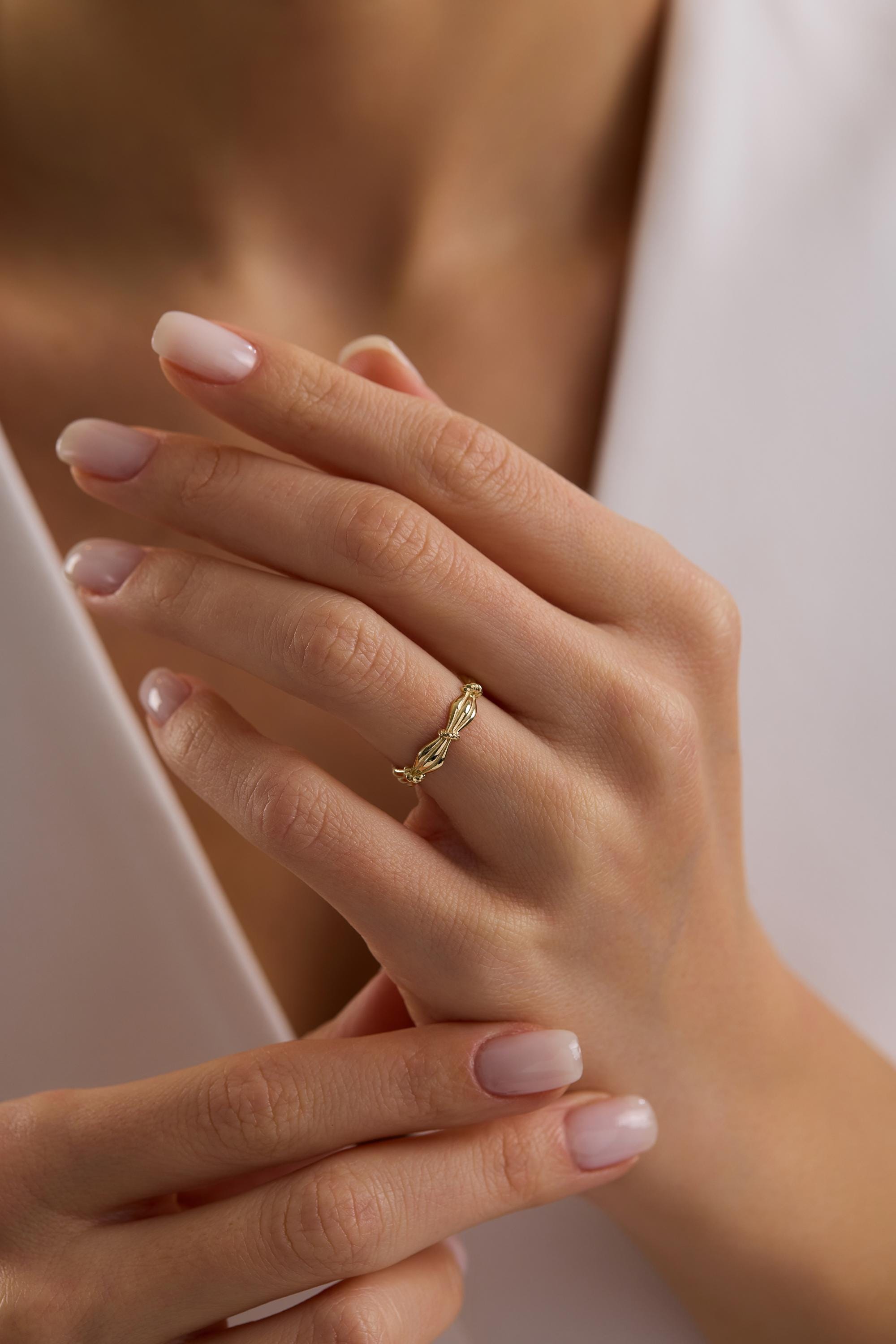 14K Gold Fluted Vintage Stacking Band