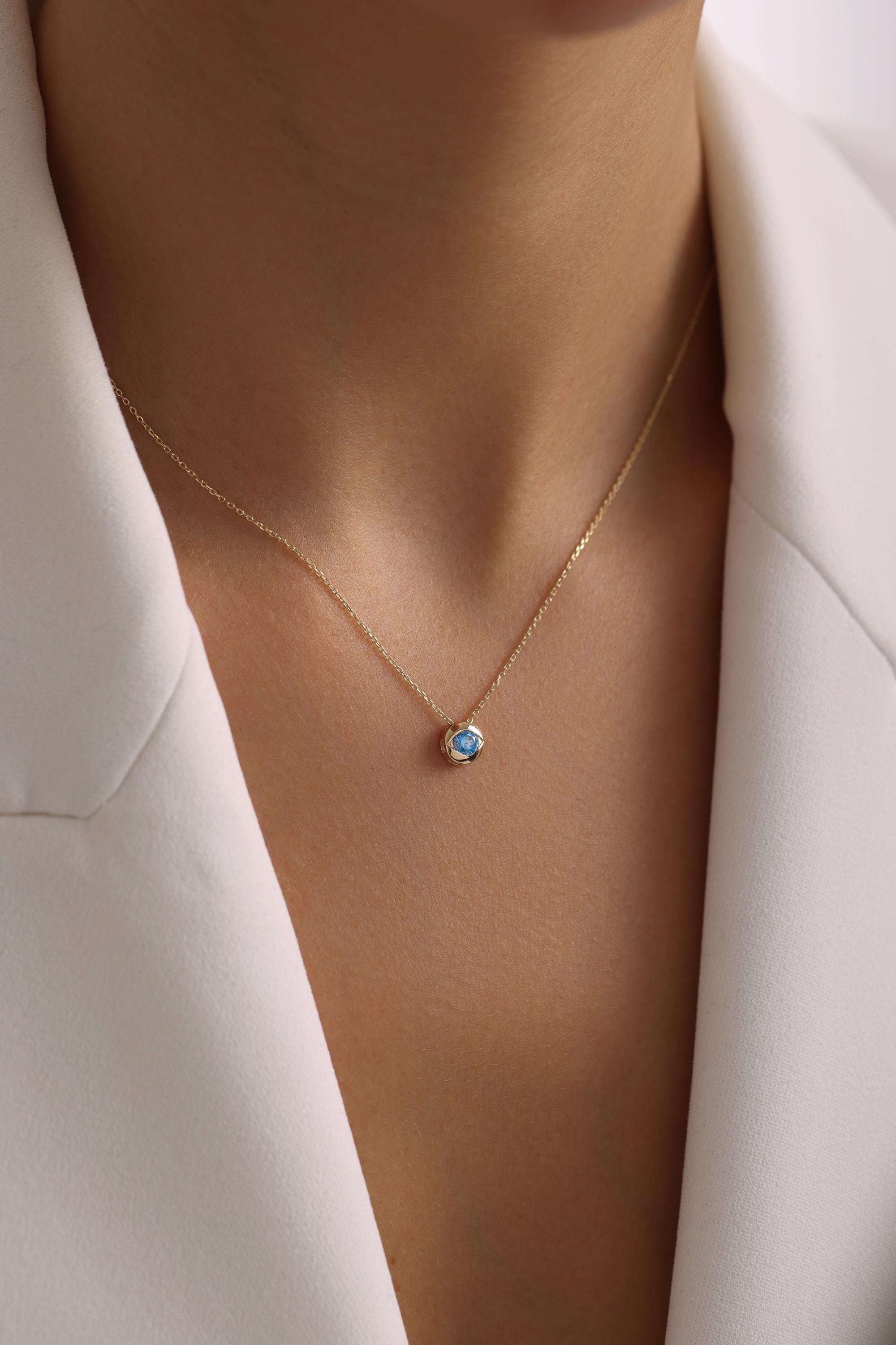 14K Gold Aquamarine Necklace