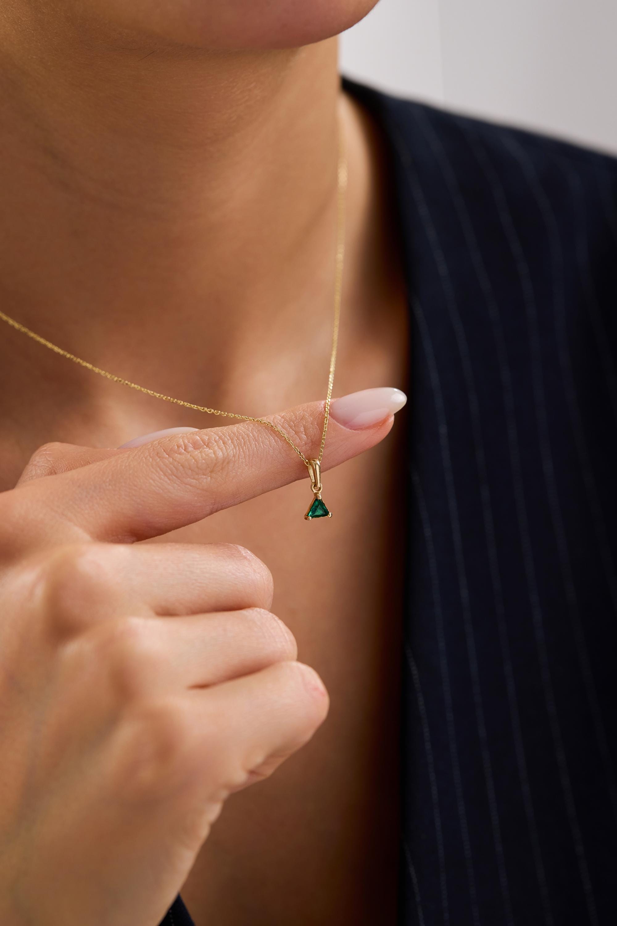 14K Gold Trillion Emerald Pendant Necklace