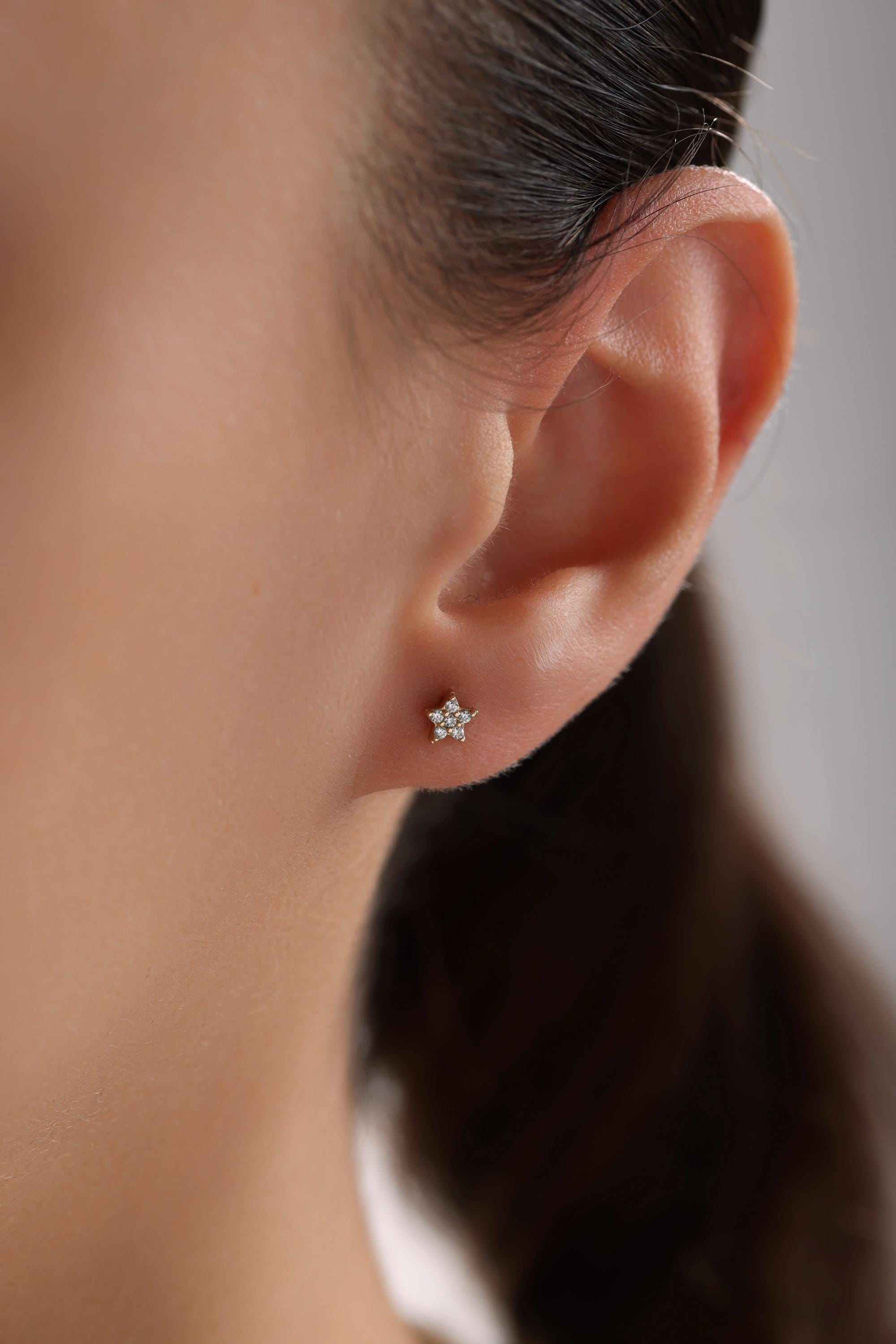 14k Gold Star Stud Earrings