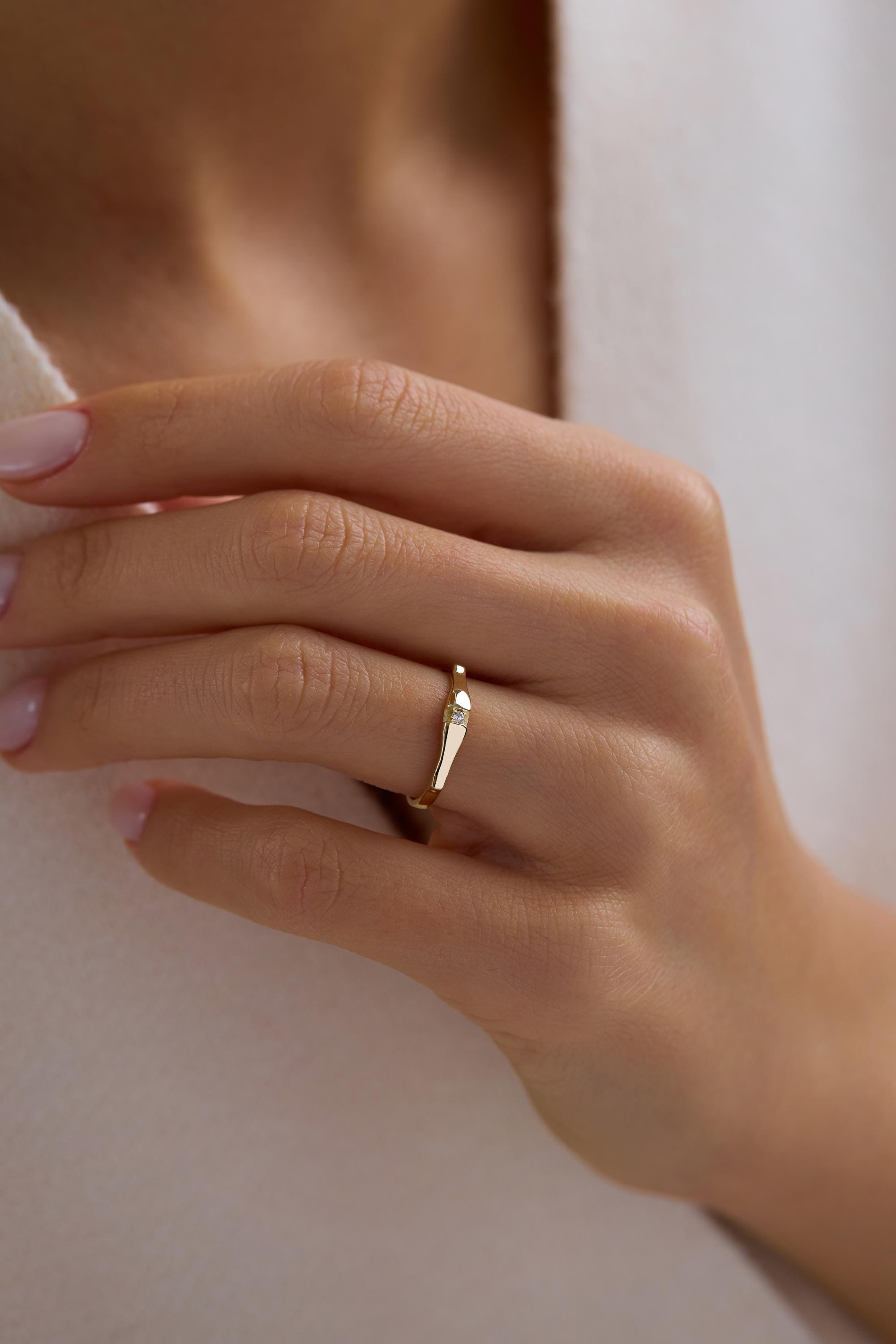 14K Gold Minimal Band Ring Tiny Diamond Ring