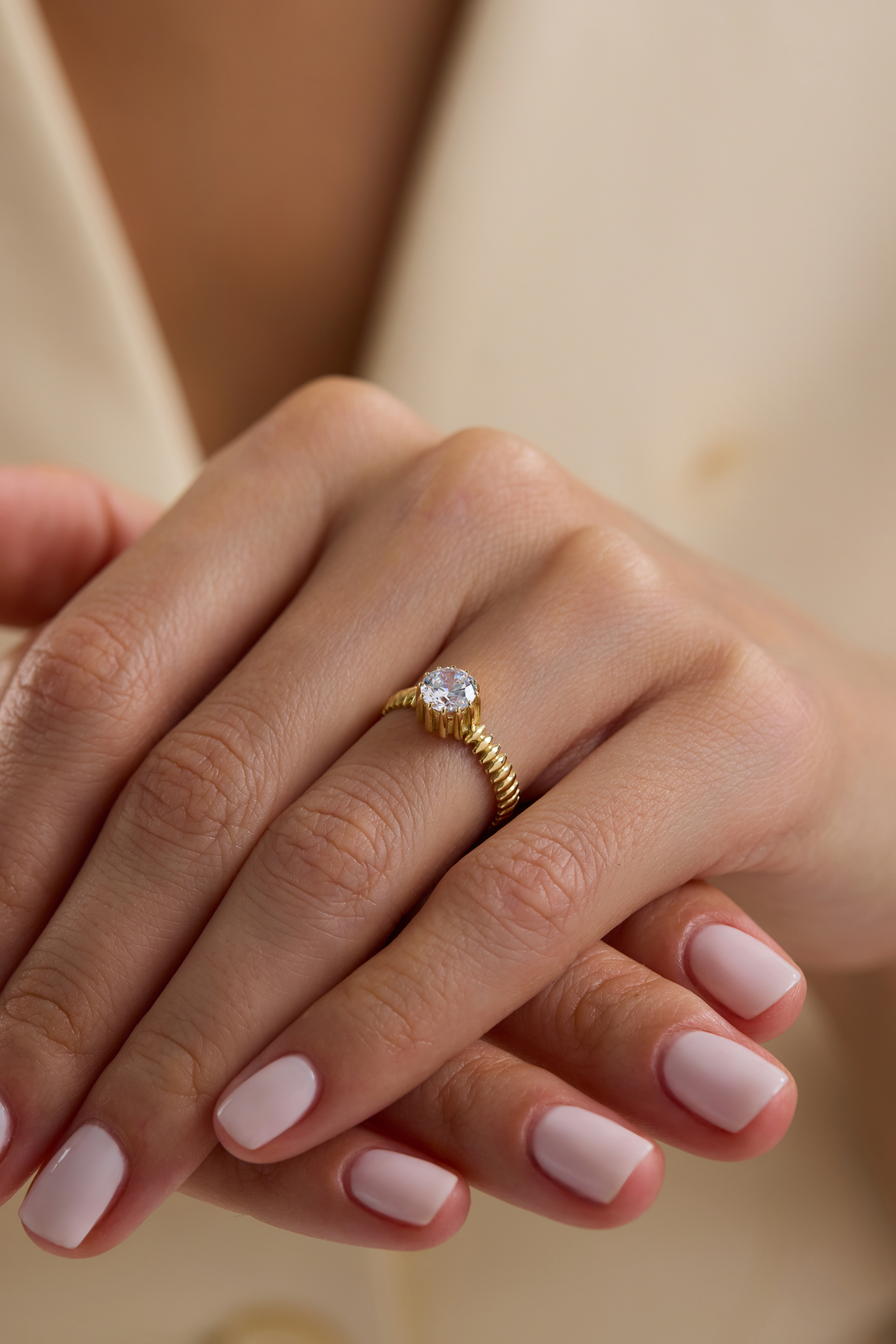 14K Gold Round 1 Carat Lab Diamond Solitaire Ring with Ribbed Band