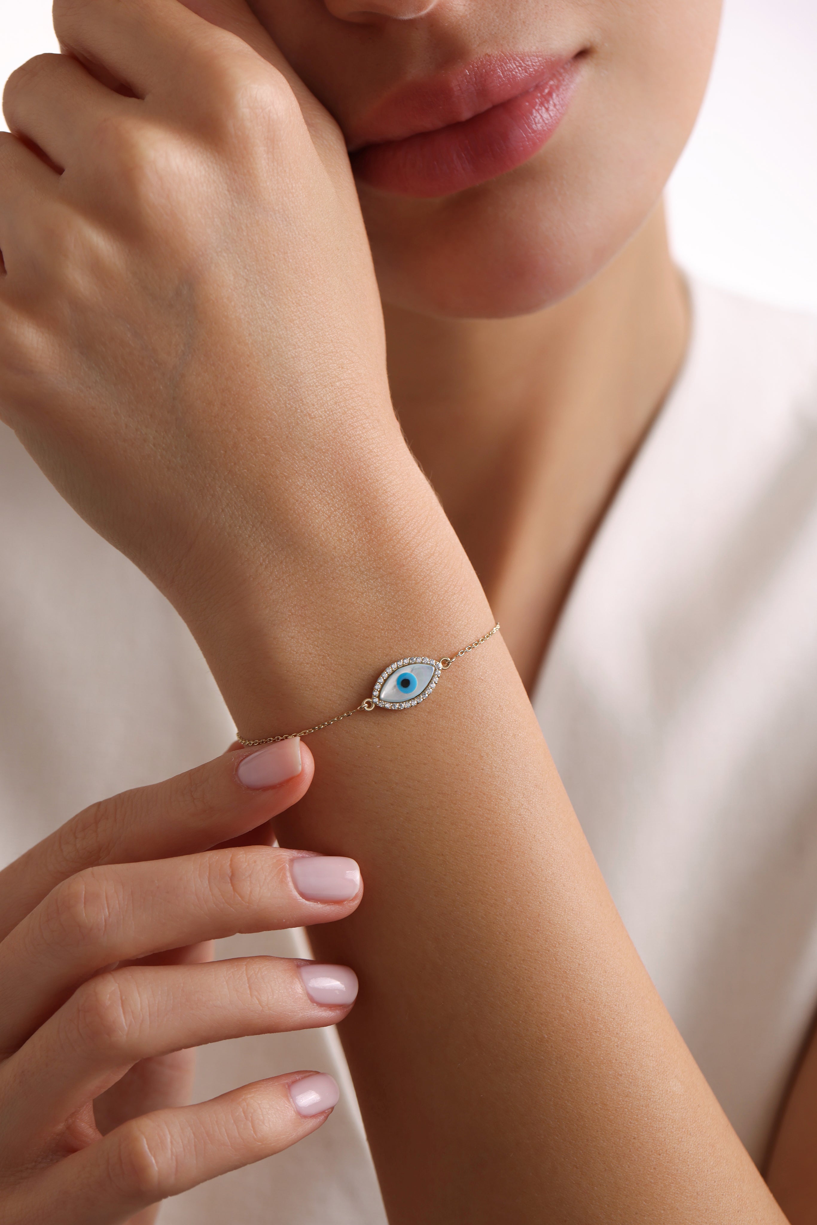 14k Gold Evil Eye Chain Bracelet