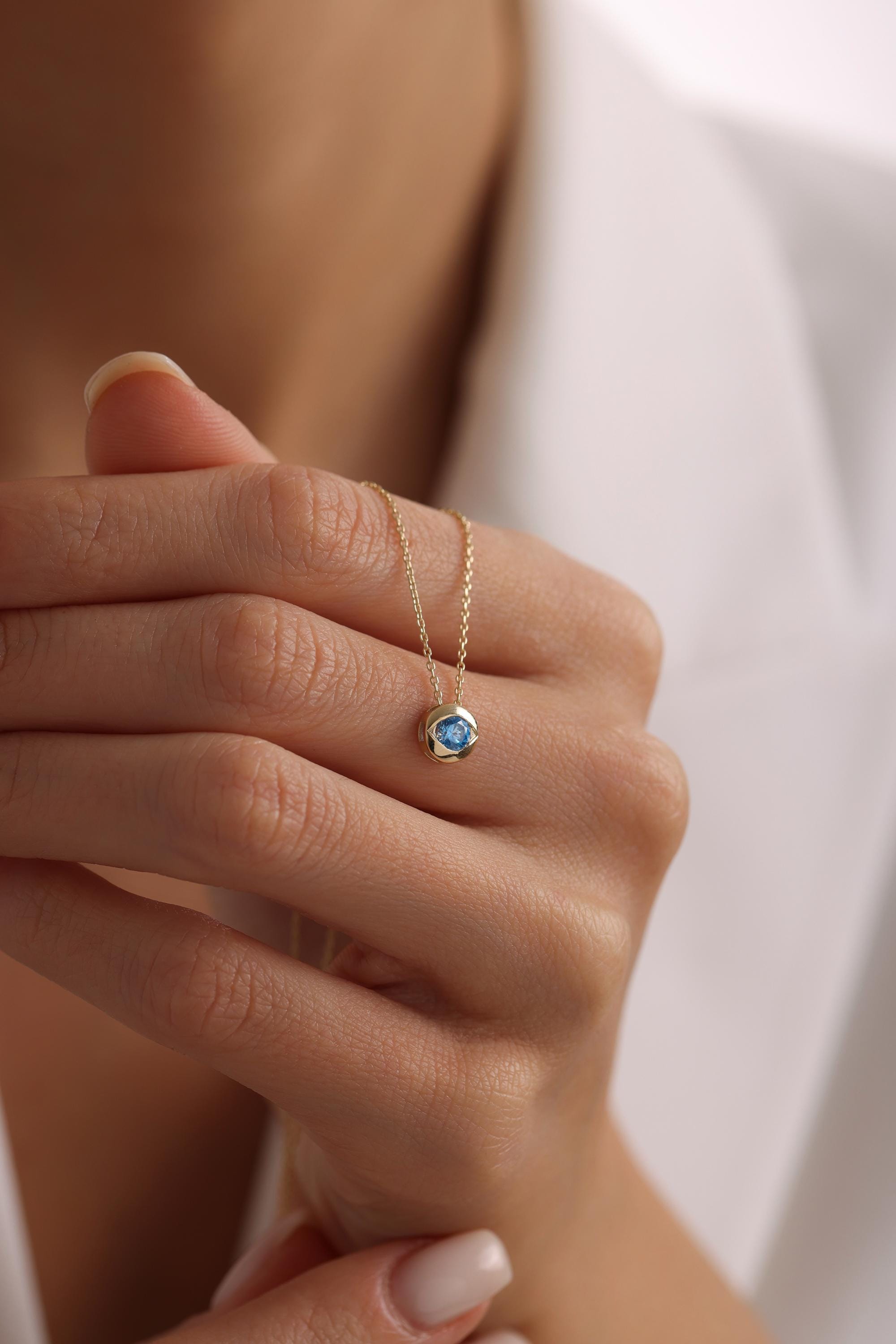 14K Gold Aquamarine Necklace