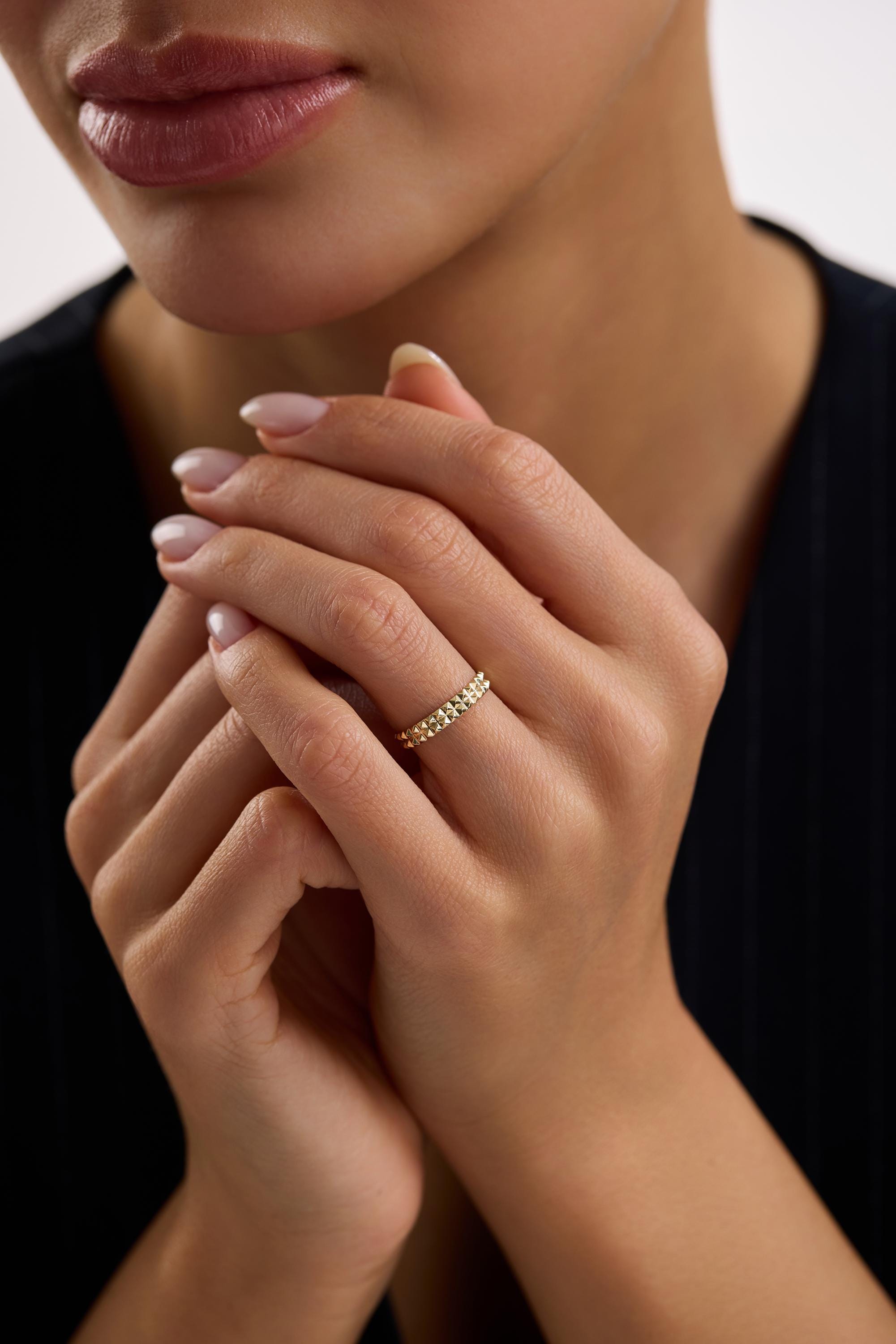 14K Gold Pattern Band Ring Minimal Geometric Gold Ring