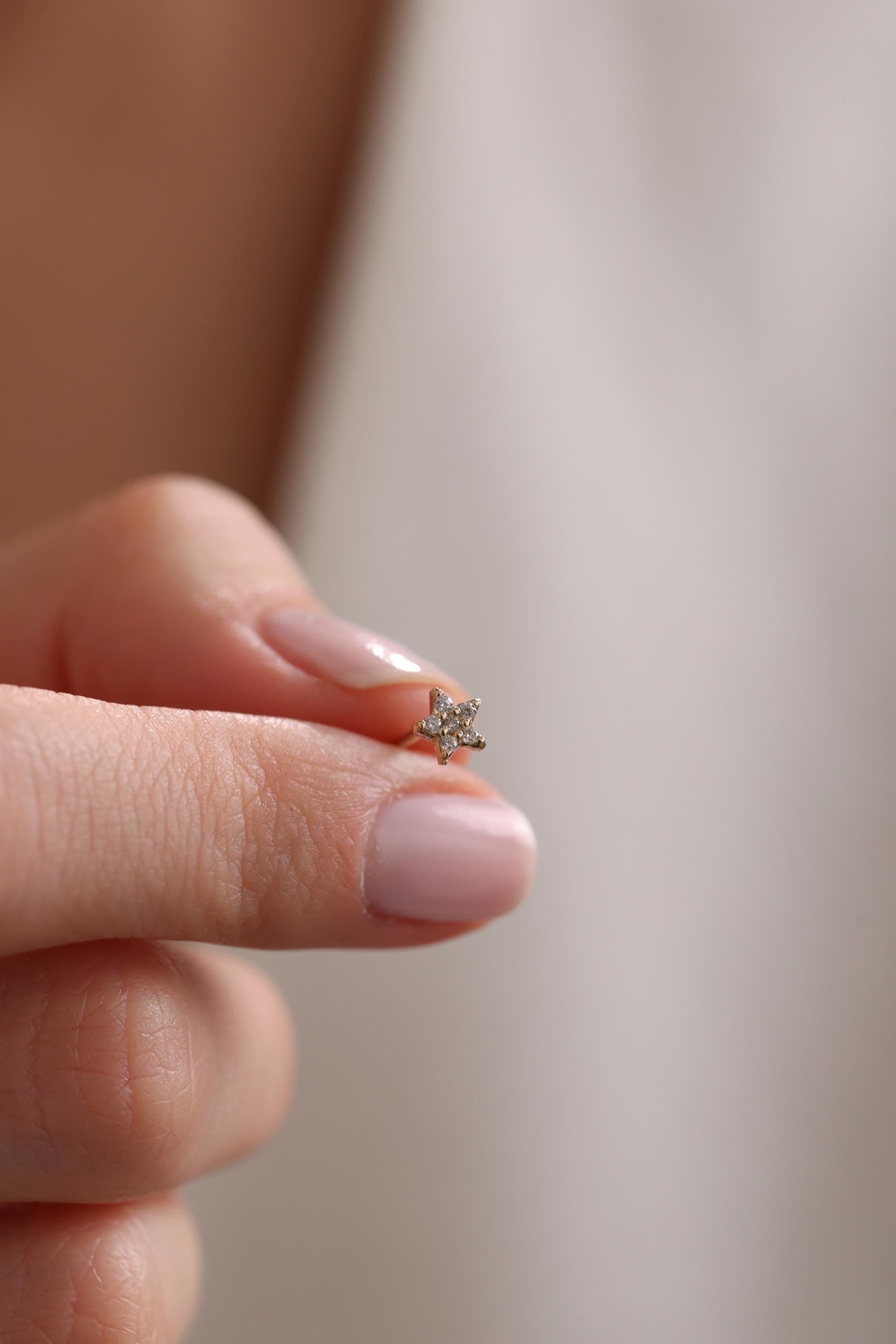14k Gold Star Stud Earrings