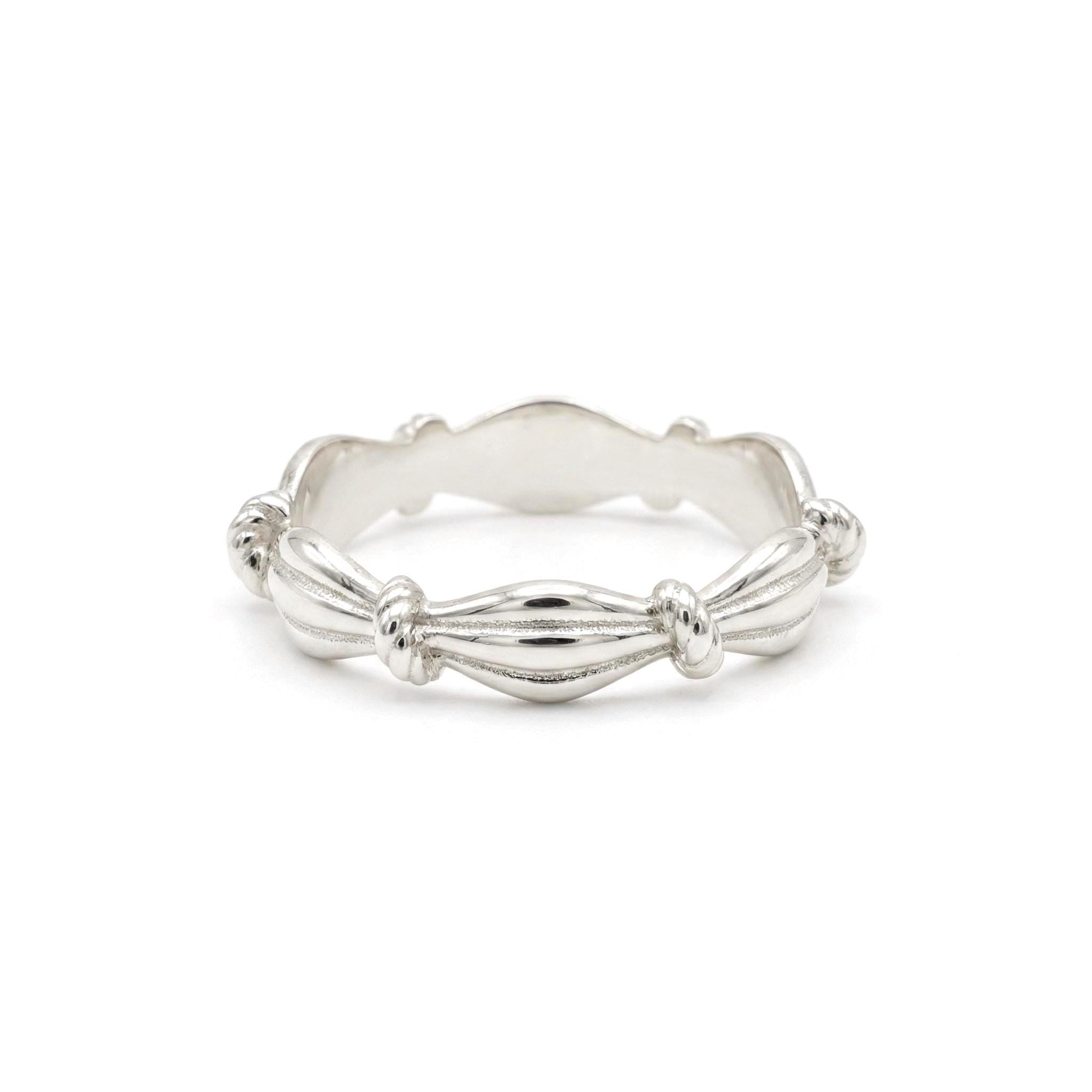 14K Gold Fluted Vintage Stacking Band
