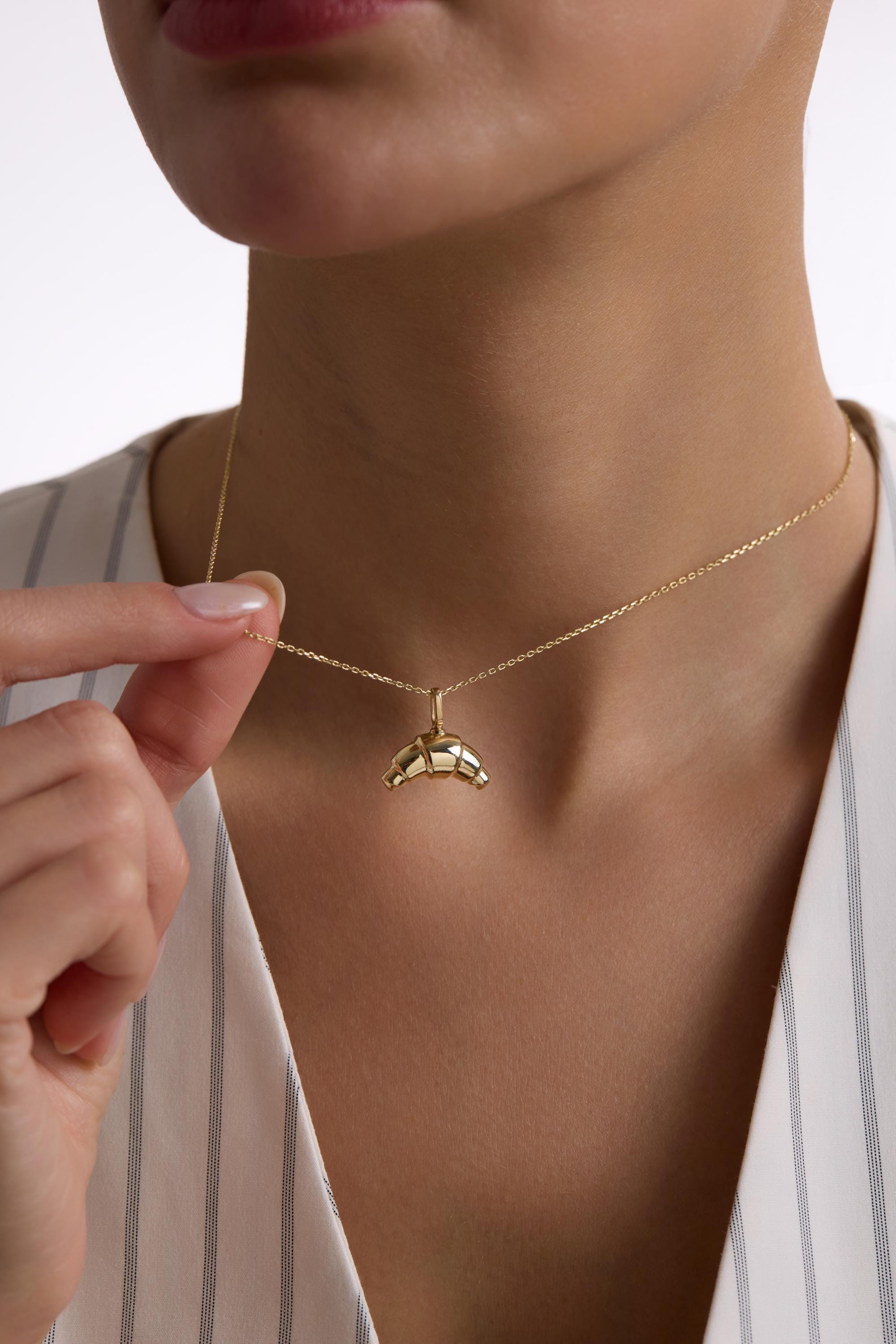 14K Gold Croissant Pendant Necklace