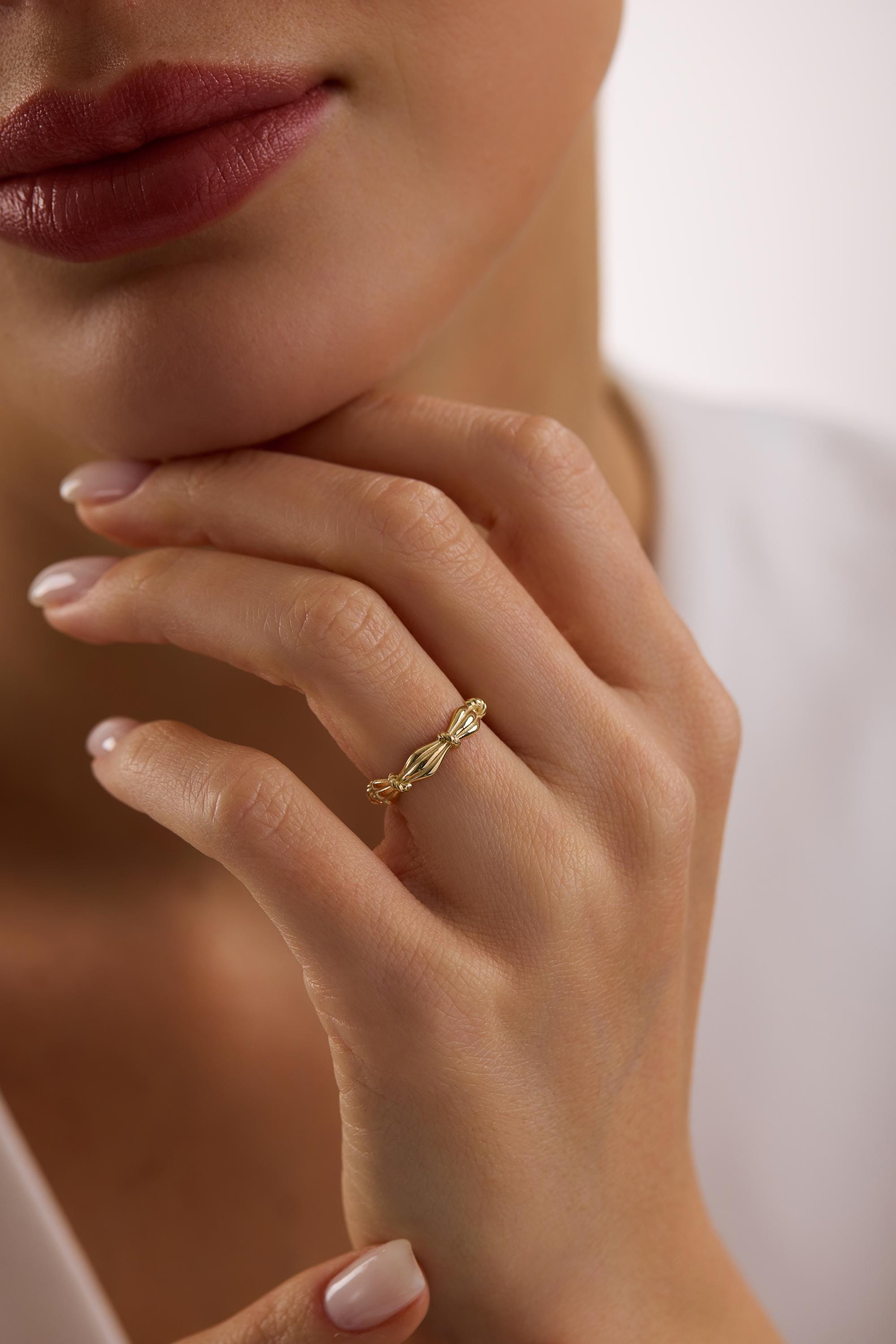 14K Gold Fluted Vintage Stacking Band